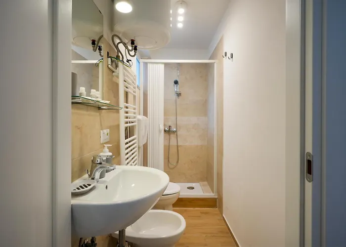 Guesthost - Color House * Bari