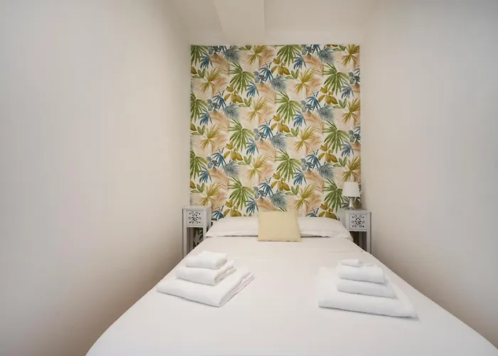 Guesthost - Color House Apartament