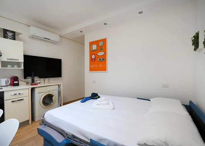 Guesthost - Color House Apartament