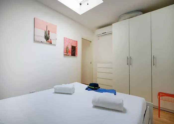 Guesthost - Color House Apartament *